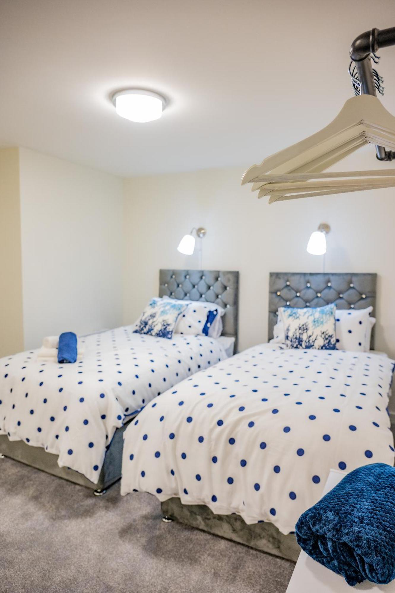 شقة Basement Bliss Hideaway برادفورد المظهر الخارجي الصورة